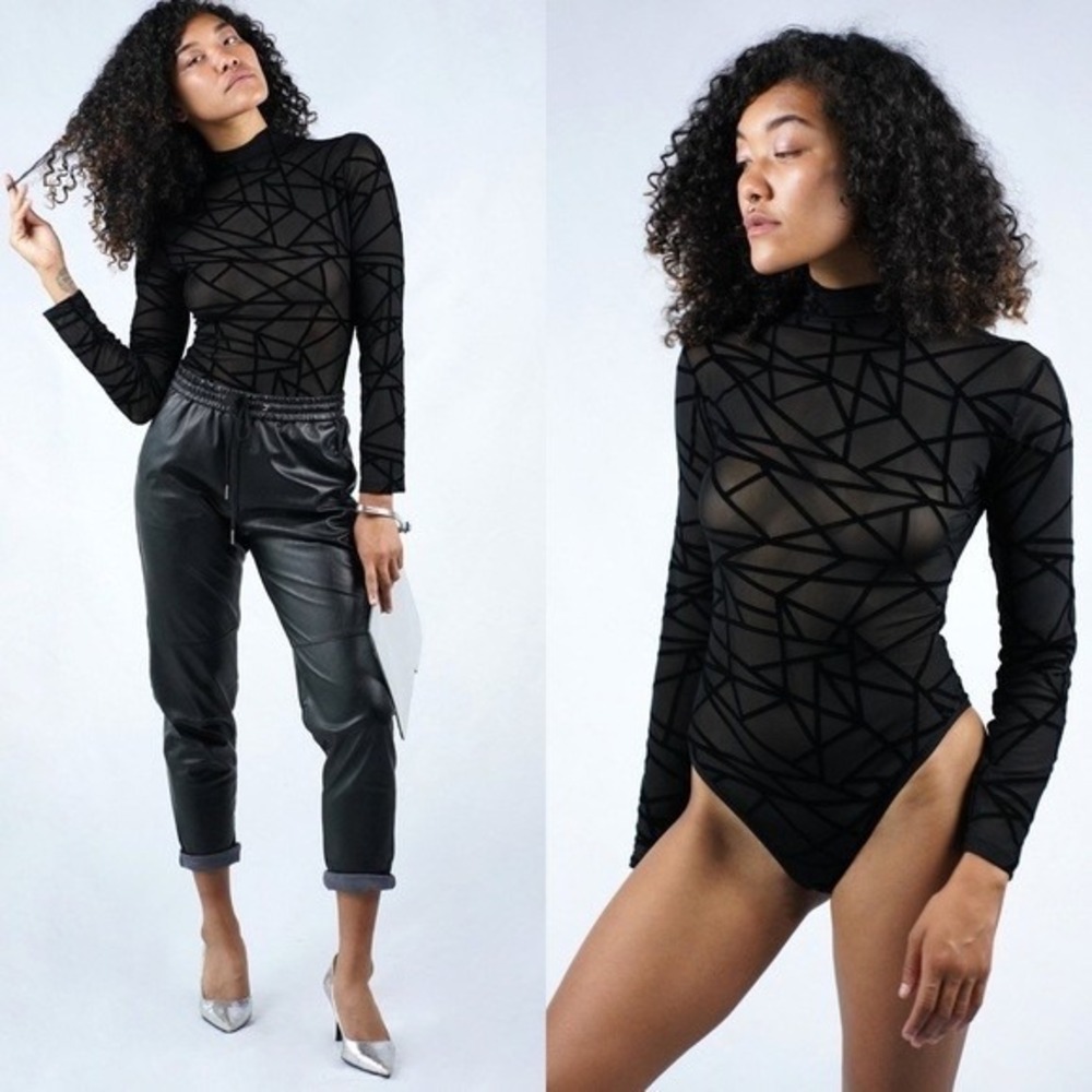 Women's Long-Sleeve Mesh Bodysuit‎ geometric black velvet burnout size XL NWOT